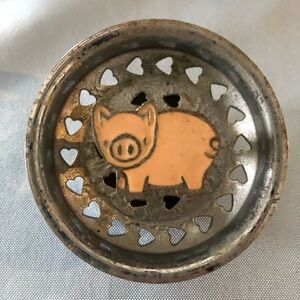 Billy Joe Pink Enamel Pig Sink Strainer